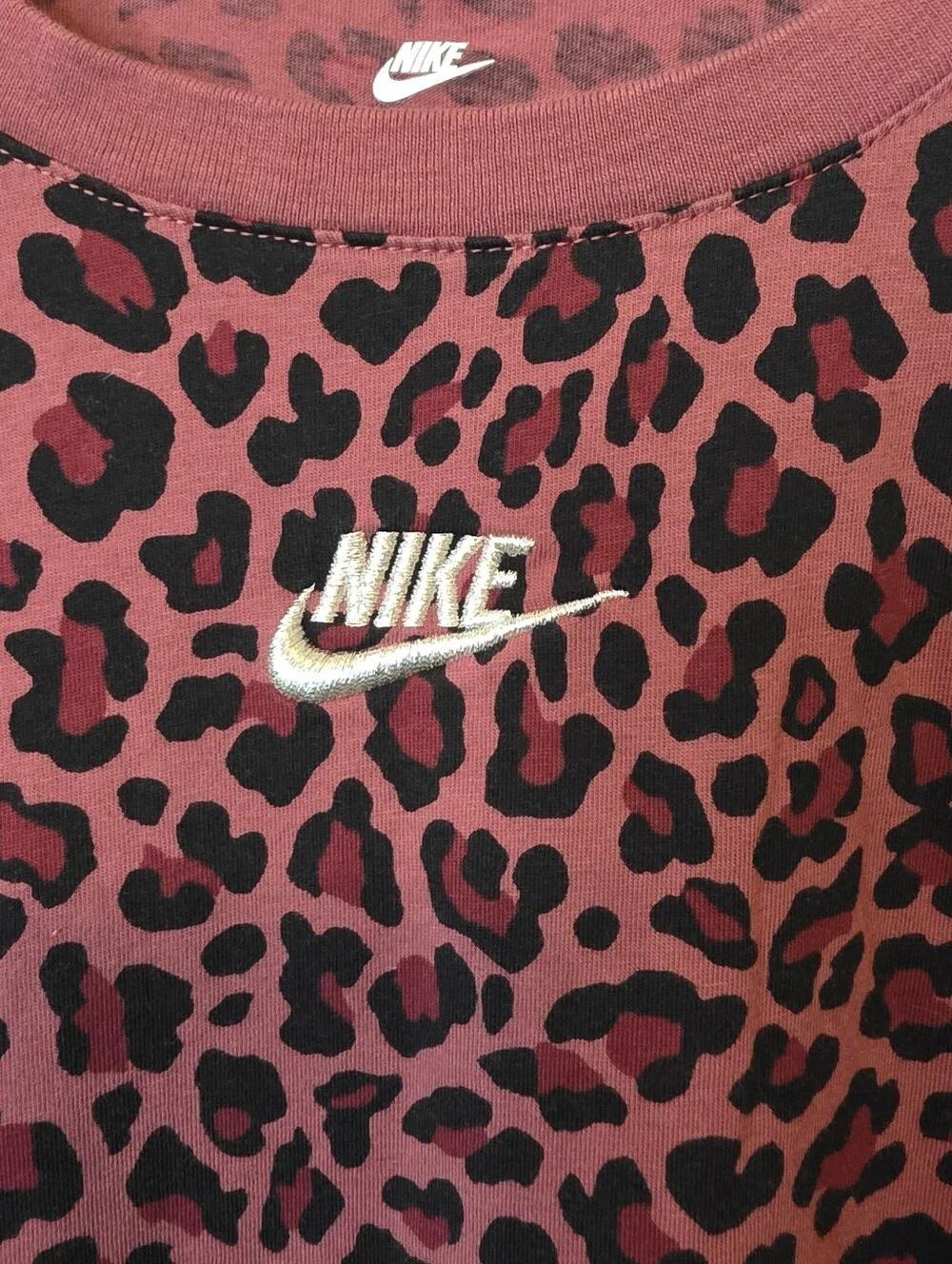 Nike The Nike Tee Cedar Berry Leopard Print Long Sleeve Top Size Small
